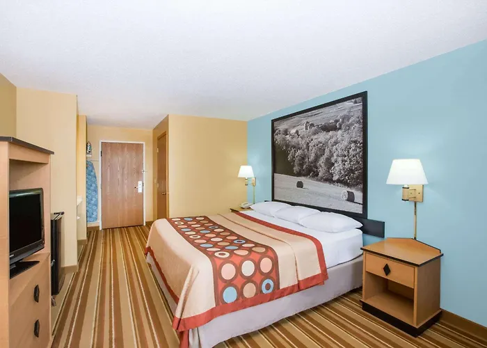Super 8 By Wyndham Clarinda