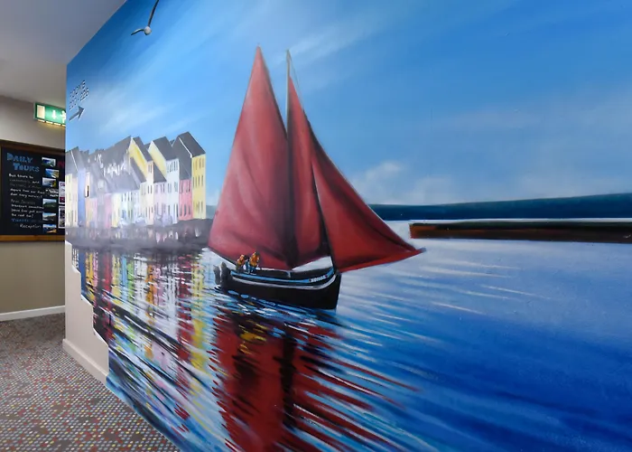 Kinlay Hostel Eyre Square - Best Hostel In Ireland 2025