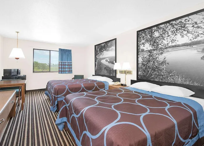 Wrangler Hotel Morris