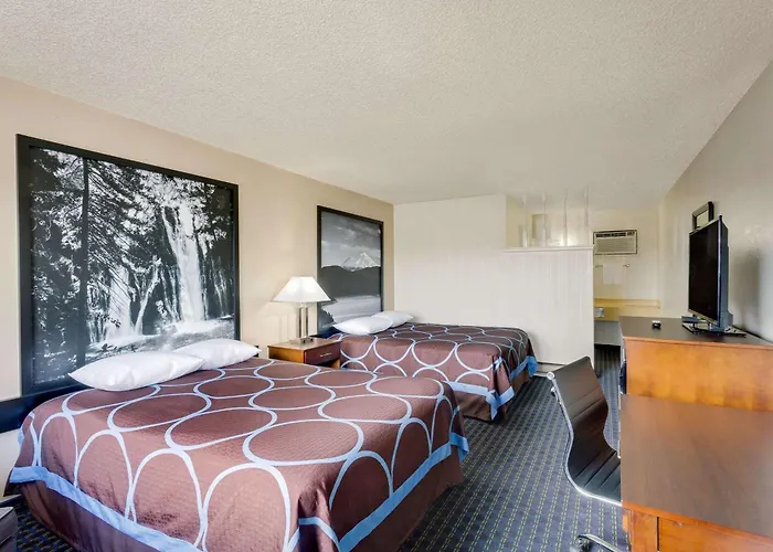 Super 8 By Wyndham Alturas