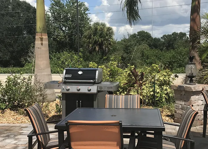Coral Pointe Sarasota, An Ascend Collection Hotel
