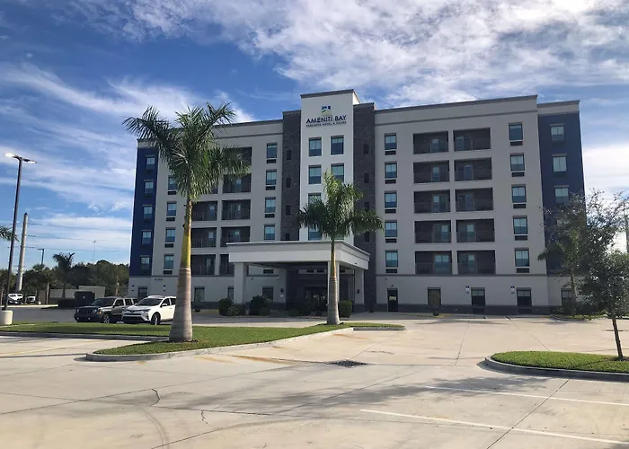 Coral Pointe Sarasota, An Ascend Collection Hotel