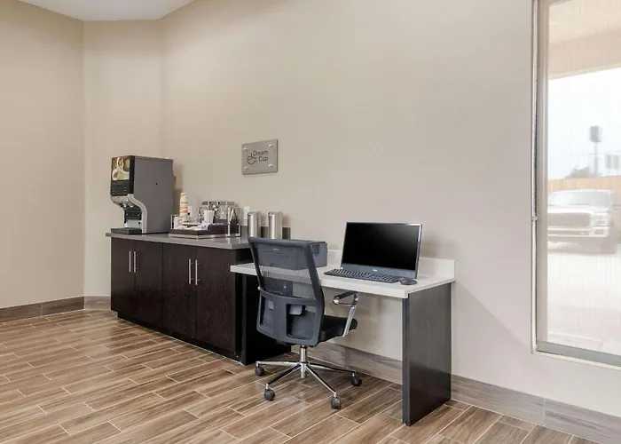 Mainstay Suites Bricktown - Near Medical Center