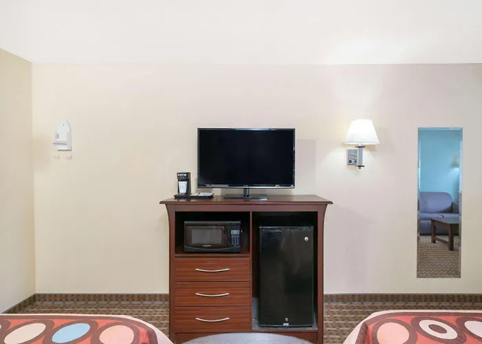 Super 8 By Wyndham North Little Rock/Mccain