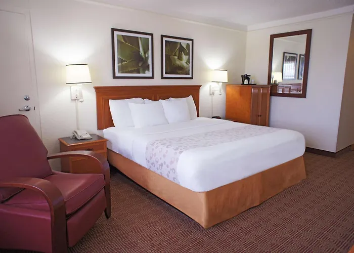 La Quinta By Wyndham Coral Springs University Dr
