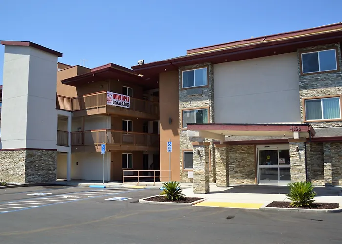Red Roof Inn & Suites Sacramento North