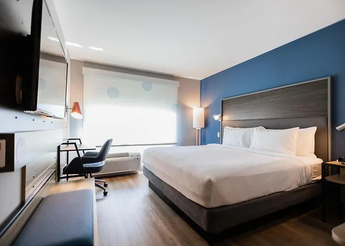 Yarmouth Hotels