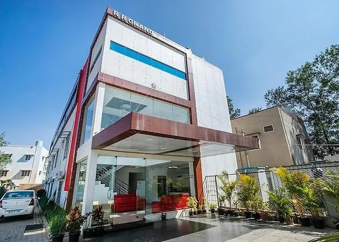 Square Inn