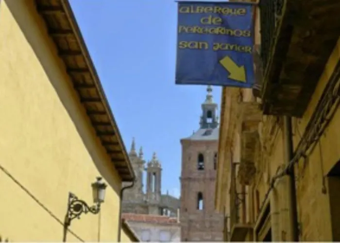 Albergue San Javier - Solo Para Peregrinos