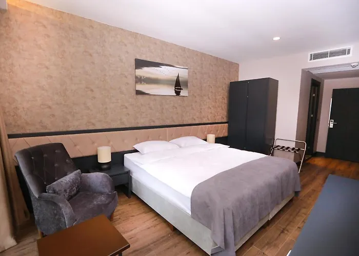 Pentahor Hotel