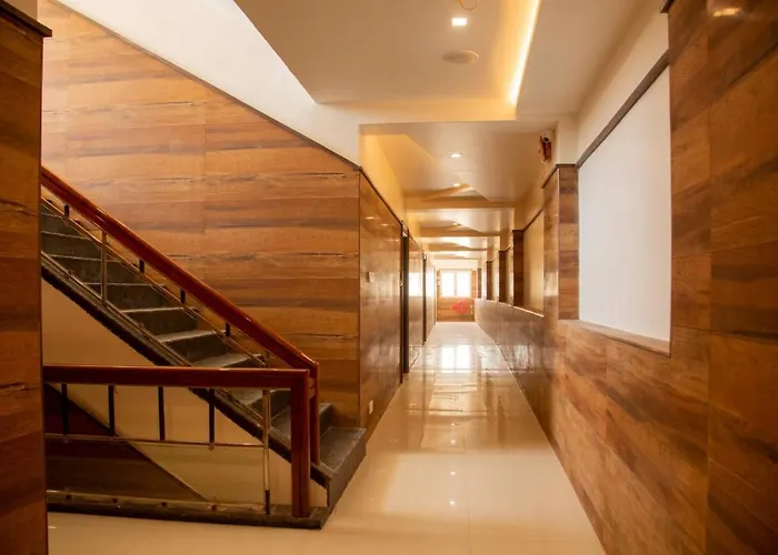 Sri Balaji Grand Hotel