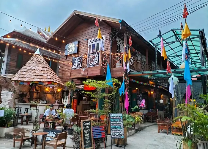 Hostel And Music Bar Bros