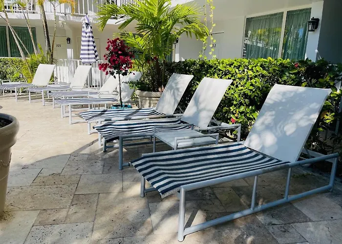 Ocean Mile Hotel