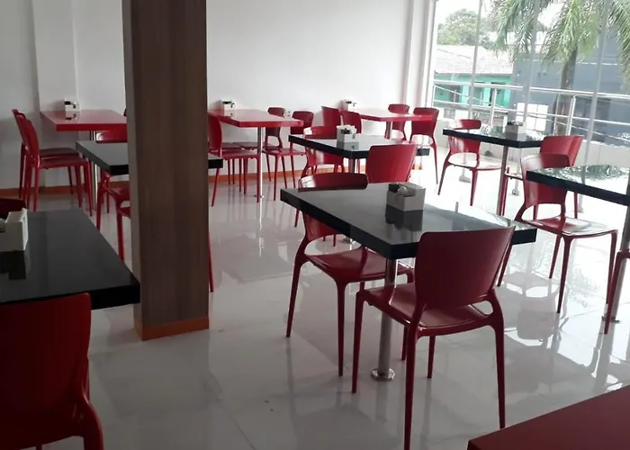 Hotel Pinheiro Center