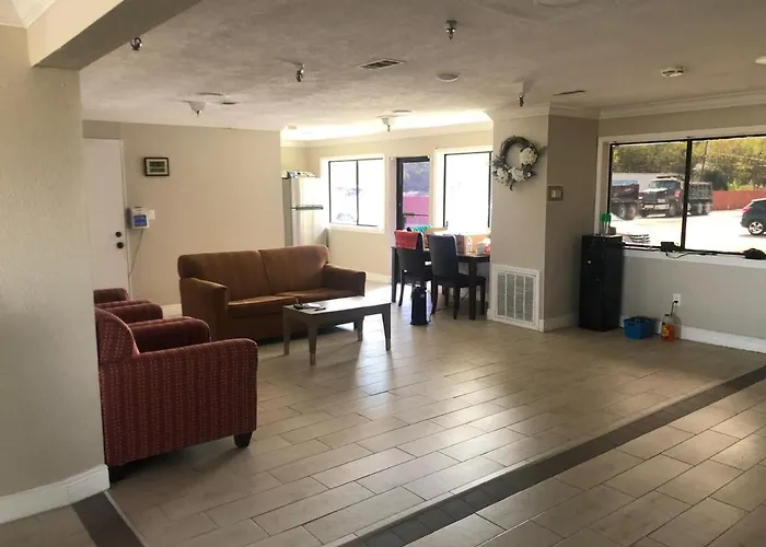 Executive Inn & Suites