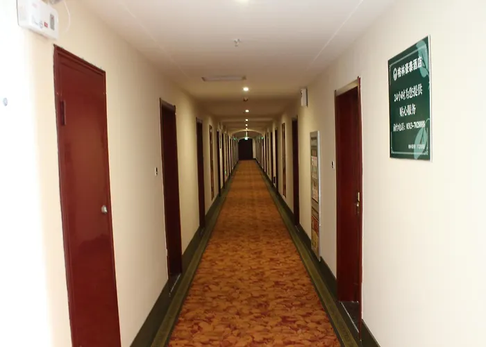 Greentree Inn Nanjing Yuhuatai Scenic Spot China Gate Subway Station Express Hotel