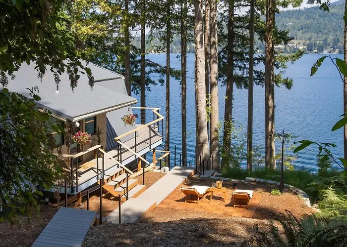 Casa Las Nubes New! Whatcom Lakefront Cabin/Hottub