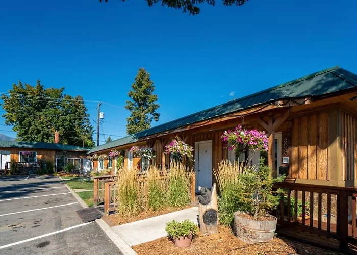 Evergreen Motel