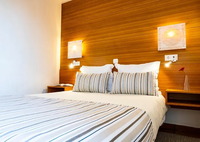 Hotéis baratos em Porto Covo