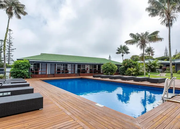 Paradise Hotel & Resort
