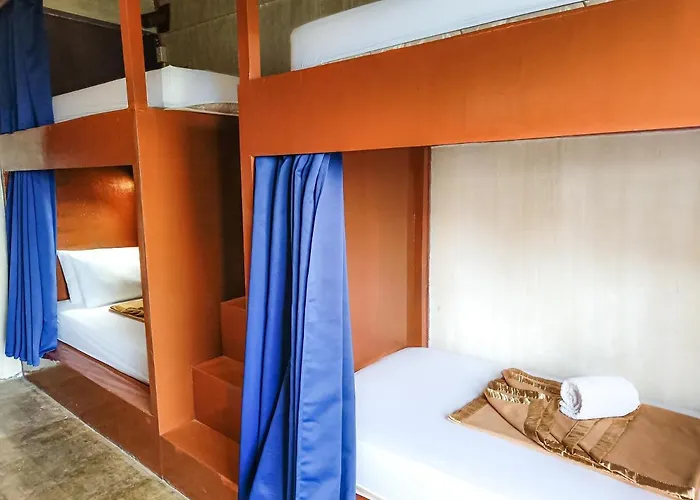 Lexias Hostel And Workspace - El Nido