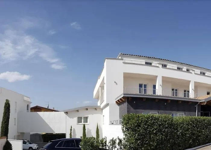 Leoni Hotel & Private Spa