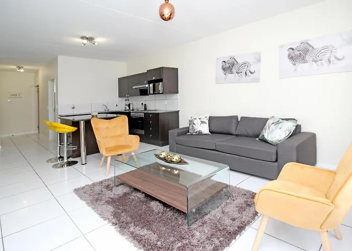 Greenwich 2 Bedroom 2 Bath Serv Apart With 24Hrs Electricity