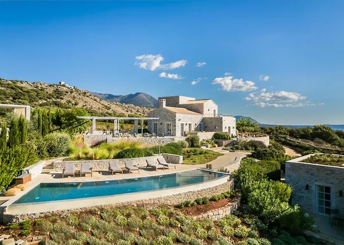 Aria Estate Suites & Spa