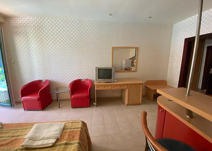 Miramar Front Beach Self Catering Apartments No Swim Pool Access