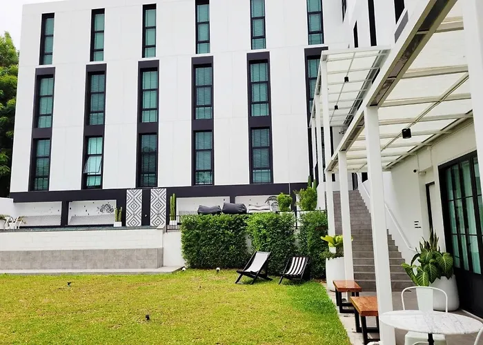 Blu Monkey Hub&Hotel Ranong