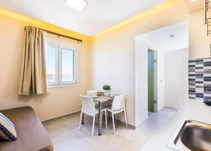 Theo Star Beach Hotel