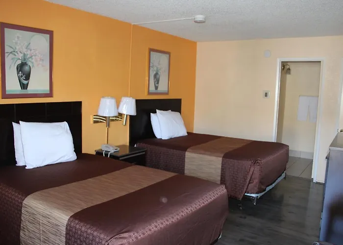Redwood City Motels