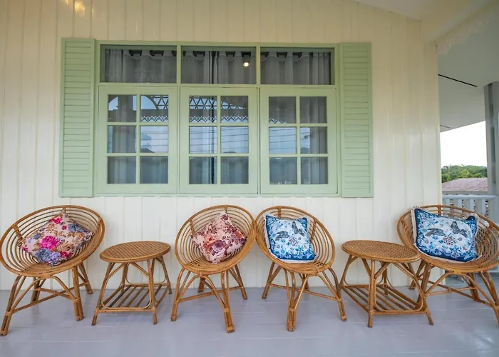 Zane Balcony House Ranong Hotel เซน บัลโคนี่ เฮ้าส์ ระนอง