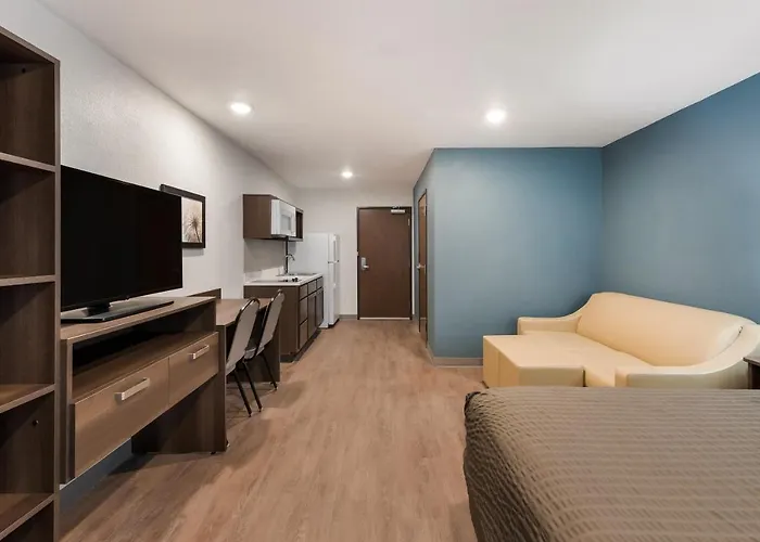 Woodspring Suites Dayton North