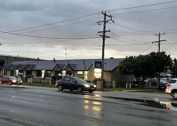 Shepparton Motor Inn Tudor House Motel