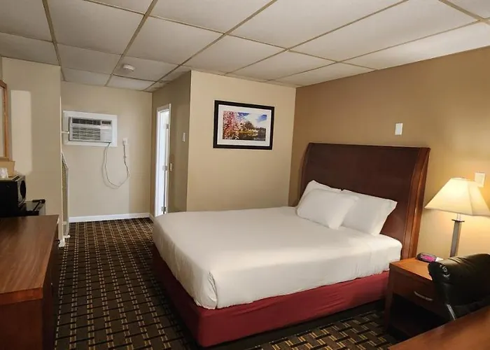 Nashoba Valley Inn & Suites