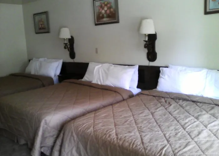 Green River Motels