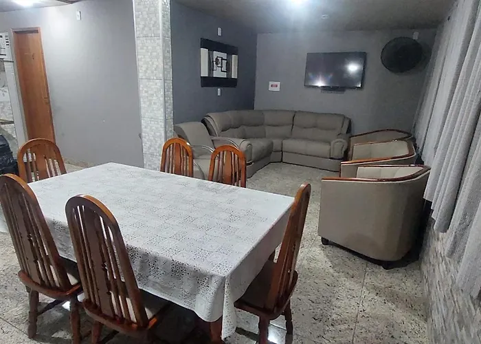 Hostel Falcão-Suites Privativas com Ar Condicionado