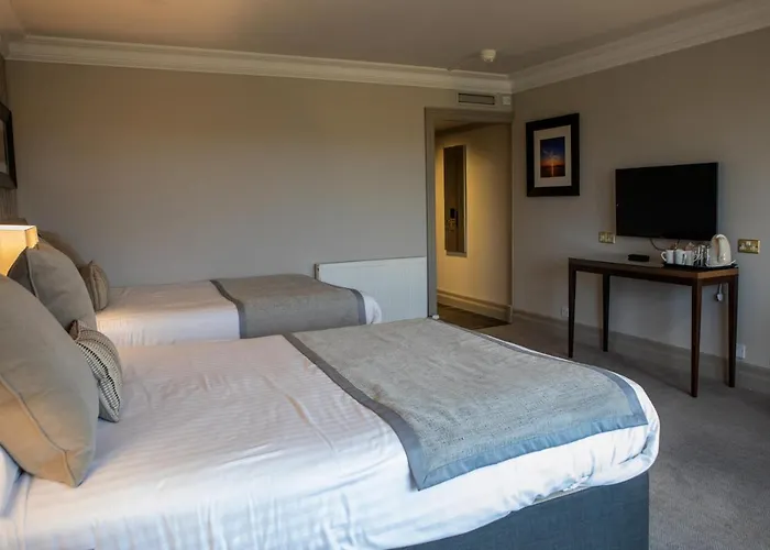 Riverside Lodge Hotel