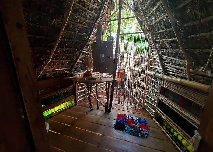 Derek'S Place Eco-Lodge