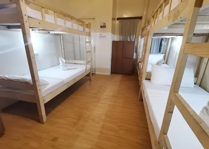 Coron Town Travellers Inn