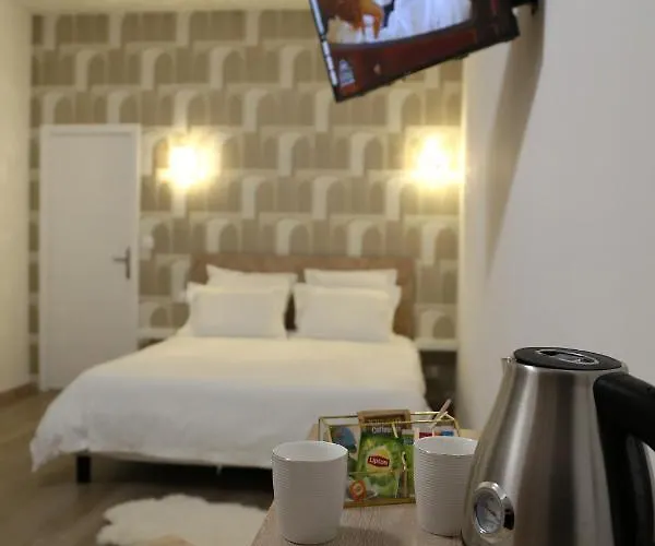Hotel Center Saint-Quentin Centre Gare 24-24 Parking Prive