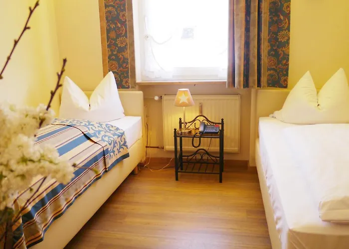 Hotel Grader