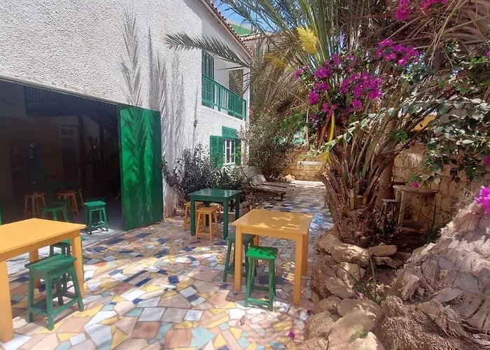 Surf House Hostel