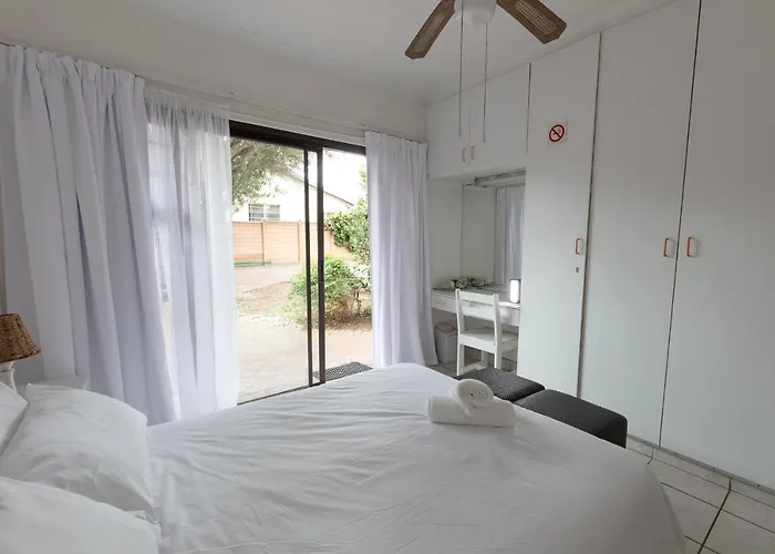 Nothando Backpackers Lodge