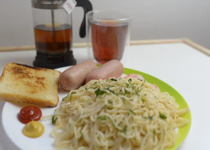 Yellow Hostel - Free Breakfast - The Best Service In Katowice - Free Parking