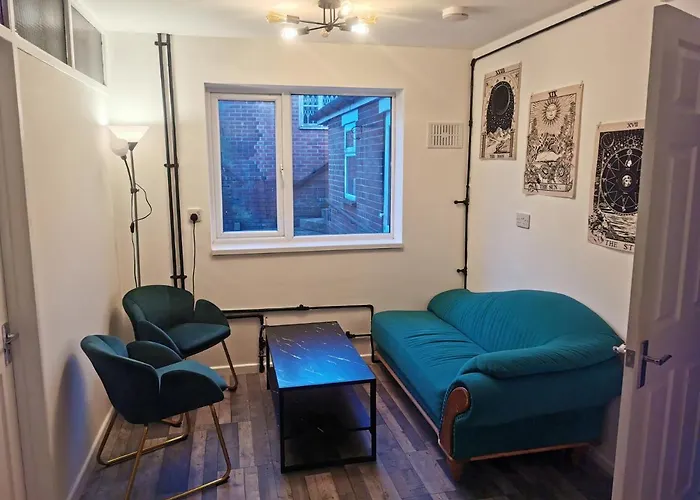 116 Maison Dieu Road Room E in Dover
