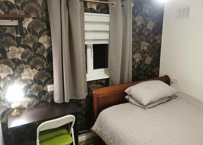 116 Maison Dieu Road Room E in Dover