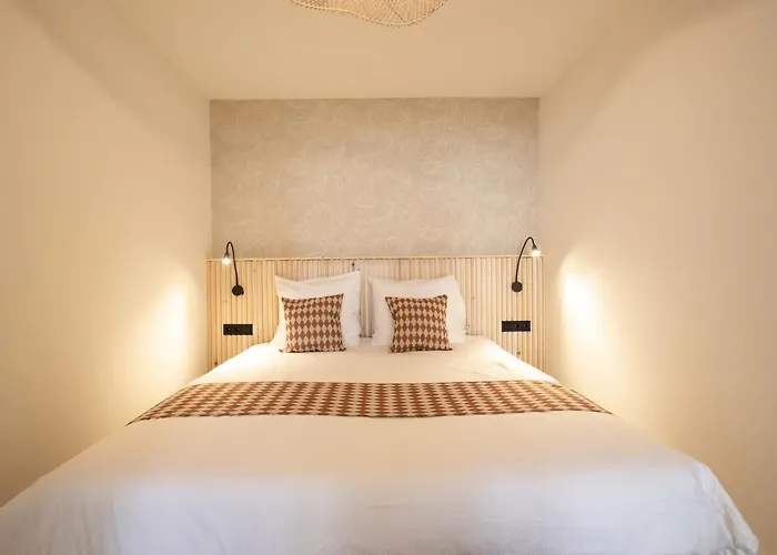 Modern Two Bedroom Apartment Close To The Beach
