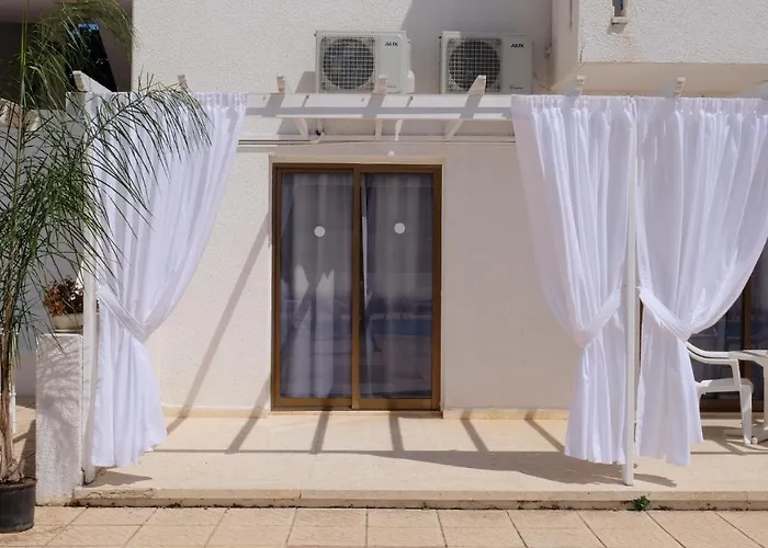 Hotels in Paralimni